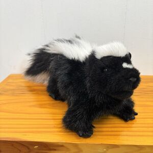 Folkmanis Plush Skunk Hand Puppet 15" Stuffed‎ Animal Full Body Realistic